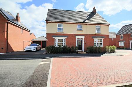 5 bedroom Detached house for sale in Nairn Way, Lubbesthorpe, LE19