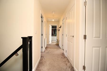 5 bedroom Detached house for sale in Nairn Way, Lubbesthorpe, LE19