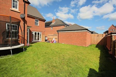 5 bedroom Detached house for sale in Nairn Way, Lubbesthorpe, LE19