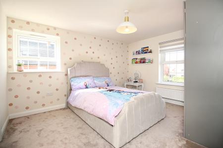 5 bedroom Detached house for sale in Nairn Way, Lubbesthorpe, LE19