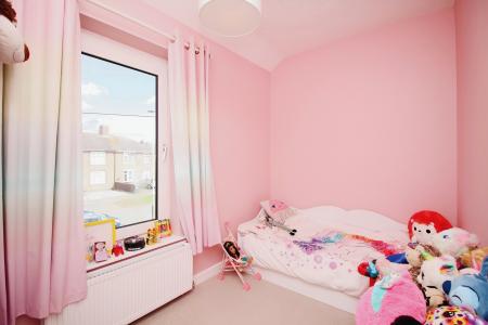 3 bedroom Semi-detached house for sale in Newfields Avenue, Braunstone, LE3