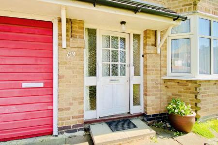 3 bedroom Detached house for sale in Oakcroft Avenue, Kirby Muxloe, LE9