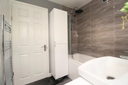 3 bedroom Semi-detached house for sale in Packer Avenue, Leicester Forest East, LE3