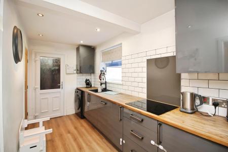 2 bedroom Semi-detached house for sale in Park Drive, Leicester Forest East, LE3