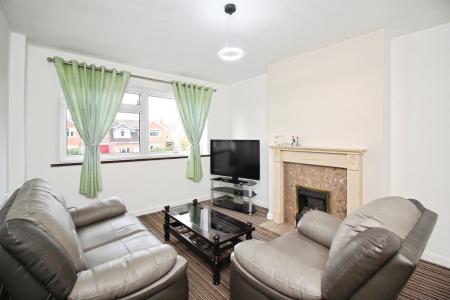 3 bedroom Semi-detached house for sale in Park Rise, Leicester, LE3