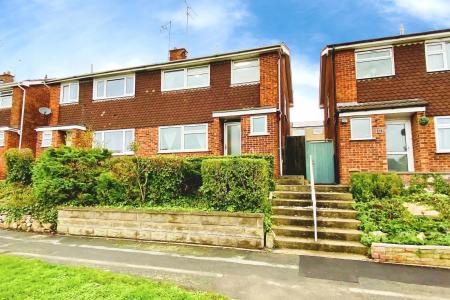 3 bedroom Semi-detached house for sale in Park Rise, Leicester, LE3