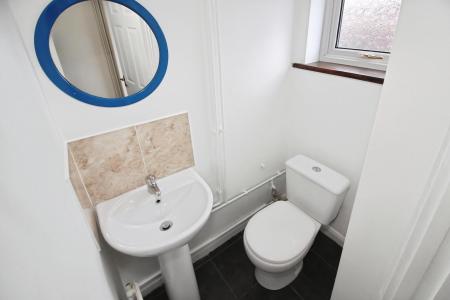 3 bedroom Semi-detached house for sale in Park Rise, Leicester, LE3