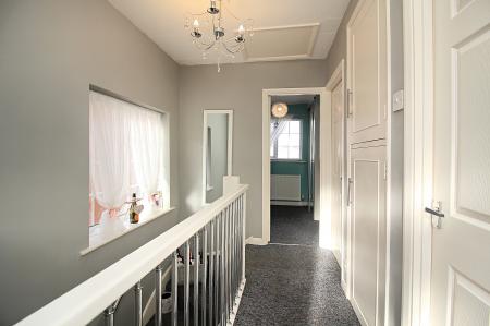 3 bedroom Semi-detached house for sale in Park Rise, Leicester, LE3