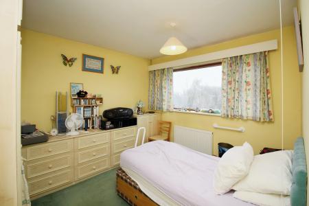 3 bedroom Detached house for sale in Park View, Leicester, LE3