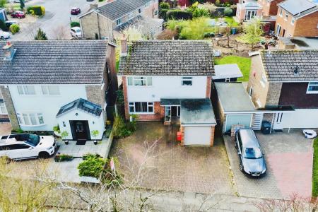 3 bedroom Detached house for sale in Park View, Leicester, LE3