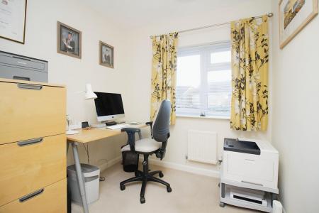 4 bedroom Detached house for sale in Petunia Close, Leicester Forest East, LE3