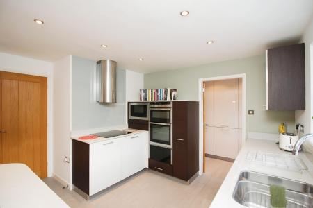 4 bedroom Detached house for sale in Petunia Close, Leicester Forest East, LE3