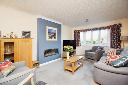 4 bedroom Detached house for sale in Petunia Close, Leicester Forest East, LE3