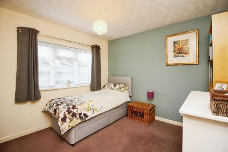 4 bedroom Detached house for sale in Petunia Close, Leicester Forest East, LE3