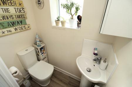 2 bedroom Semi-detached house for sale in Pickard Way, Leicester Forest East, LE3