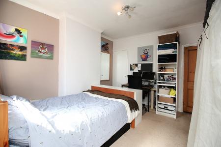 2 bedroom Terraced House for sale in Pine Road, Glenfield, LE3