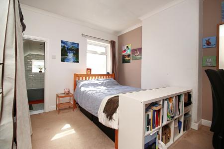 2 bedroom Terraced House for sale in Pine Road, Glenfield, LE3