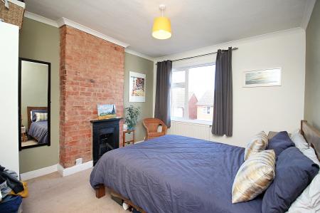 2 bedroom Terraced House for sale in Pine Road, Glenfield, LE3