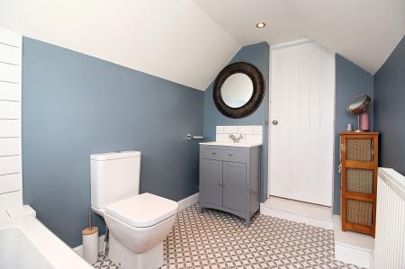 2 bedroom Terraced House for sale in Pine Road, Glenfield, LE3