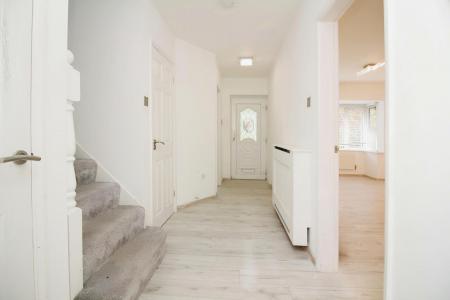 4 bedroom Detached house for sale in Pine View, Leicester Forest East, LE3