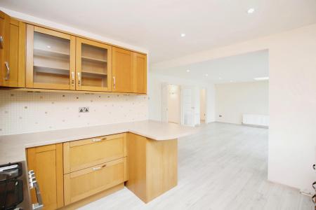 4 bedroom Detached house for sale in Pine View, Leicester Forest East, LE3