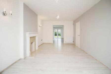 4 bedroom Detached house for sale in Pine View, Leicester Forest East, LE3