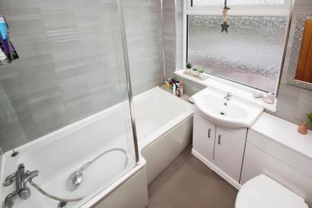 3 bedroom Semi-detached house for sale in Queens Drive, Leicester Forest East, LE3