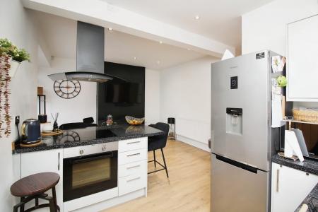3 bedroom Semi-detached house for sale in Queens Drive, Leicester Forest East, LE3