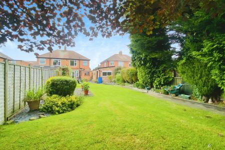 3 bedroom Semi-detached house for sale in Queens Drive, Leicester Forest East, LE3