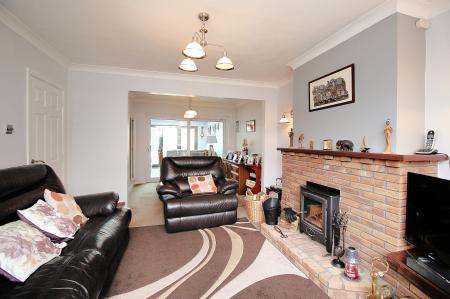 3 bedroom Semi-detached house for sale in Ratby Road, Groby, LE6