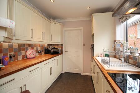 3 bedroom Semi-detached house for sale in Ratby Road, Groby, LE6