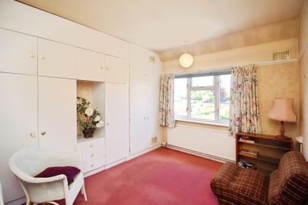 3 bedroom Terraced House for sale in Ravenhurst Road, Braunstone Town, LE3