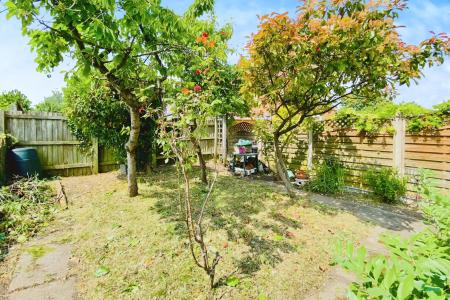 3 bedroom Terraced House for sale in Ravenhurst Road, Braunstone Town, LE3