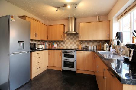 3 bedroom Semi-detached house for sale in Ryder Road, Kirby Frith, Leicester