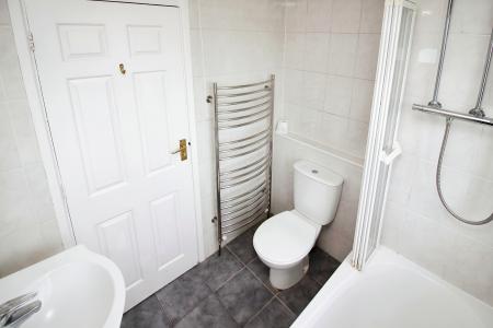3 bedroom End of terrace house for sale in Shanklin Gardens, Leicester, LE3