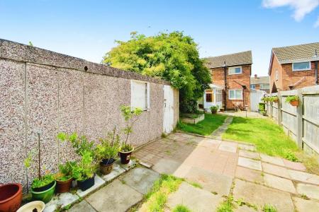 3 bedroom Semi-detached house for sale in Shanklin Gardens, Leicester Forest East, LE3