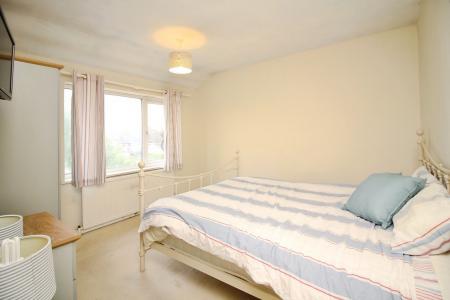 3 bedroom Semi-detached house for sale in Shanklin Gardens, Leicester Forest East, LE3