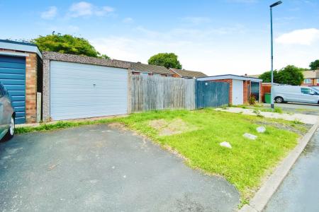 3 bedroom Semi-detached house for sale in Shanklin Gardens, Leicester Forest East, LE3