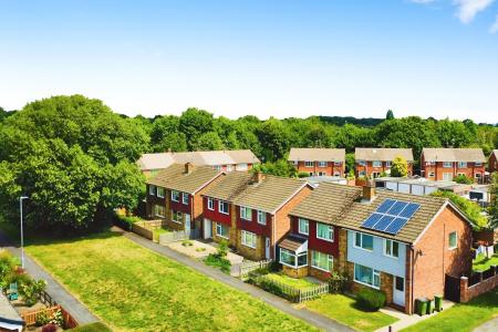 3 bedroom Semi-detached house for sale in Shanklin Gardens, Leicester Forest East, LE3