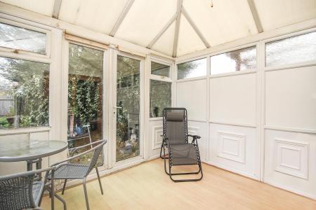 3 bedroom Semi-detached house for sale in Shanklin Gardens, Leicester Forest East, LE3