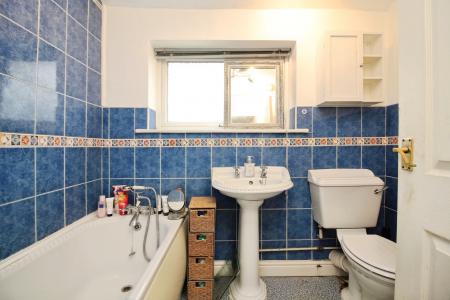 3 bedroom Semi-detached house for sale in Shanklin Gardens, Leicester Forest East, LE3