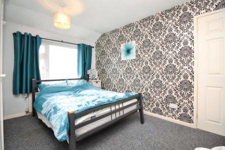 3 bedroom Semi-detached house for sale in Shanklin Gardens, Leicester Forest East, LE3