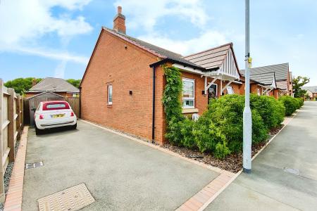 2 bedroom Detached bungalow for sale in Shiel Road, Lubbesthorpe, LE19