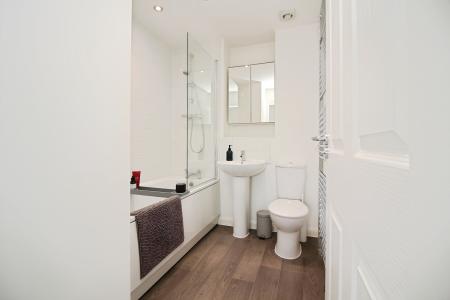 3 bedroom End of terrace house for sale in Sigrist Road, Desford, LE9