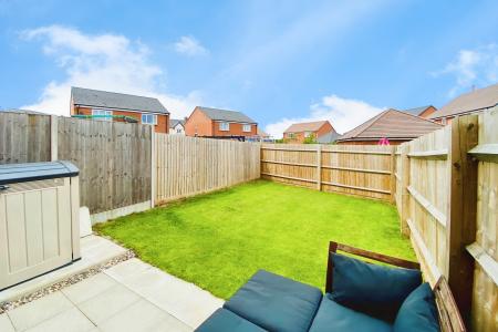 3 bedroom End of terrace house for sale in Sigrist Road, Desford, LE9