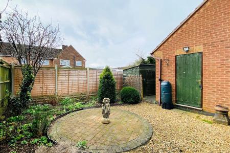 3 bedroom Detached house for sale in St. Georges Close, Newbold Verdon, LE9