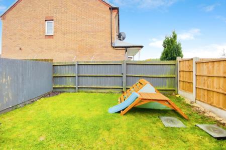 3 bedroom Semi-detached house for sale in Stackyard Close, Thorpe Astley, LE3
