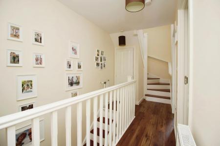 3 bedroom Semi-detached house for sale in Stackyard Close, Thorpe Astley, LE3