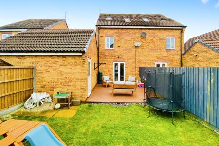 3 bedroom Semi-detached house for sale in Stackyard Close, Thorpe Astley, LE3