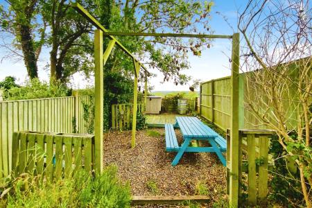 2 bedroom Terraced House for sale in Stamford Street, Ratby, LE6